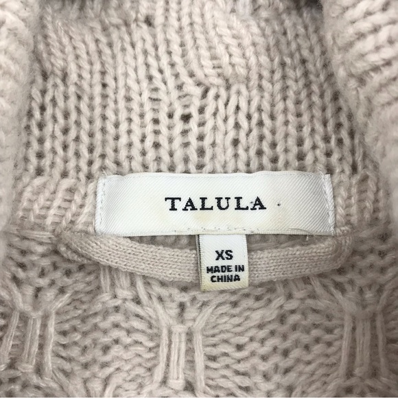 Aritzia Talula Beige Greenpoint Chunky Knit Sweater XS Shawl Collar with Pockets - Picture 3 of 5